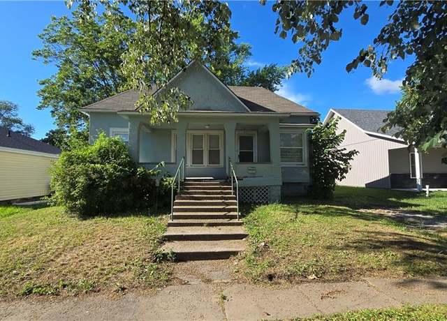 Property at 332 High St, Cameron, MO 64429, 2 beds, 1 bath