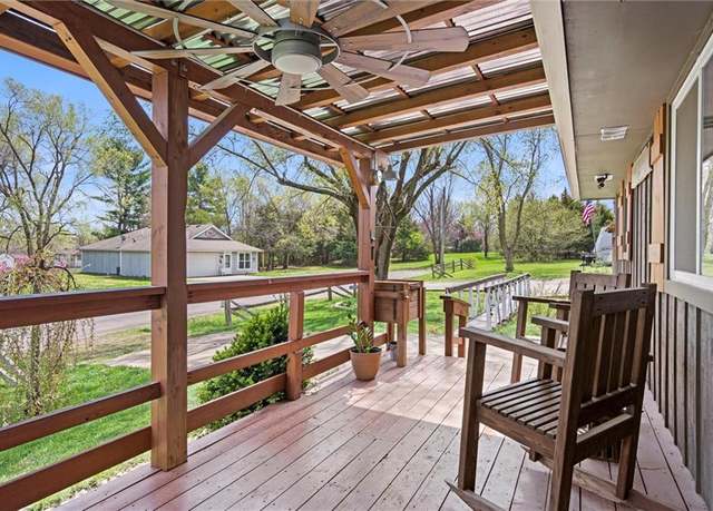 Property at 502 N Main St, Trimble, MO 64492, 2 beds, 1.5 baths