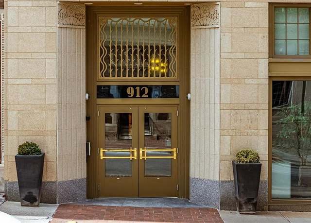Property at 912 Baltimore Ave Unit 401/402, Kansas City, MO 64105, 2 beds, 2 baths