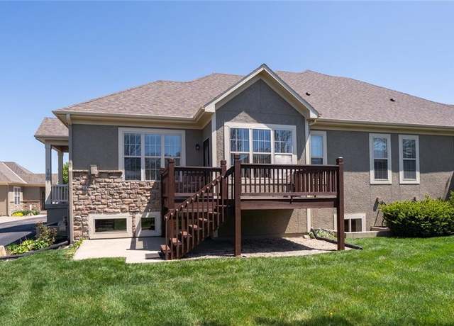 Property at 2250 Lake Pointe Dr, Lawrence, KS 66049, 3 beds, 3 baths