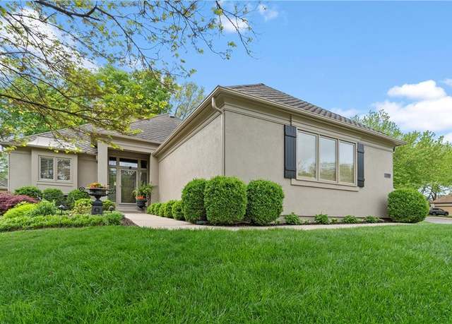 Property at 8821 W 142nd Pl, Overland Park, KS 66221, 3 beds, 3.5 baths