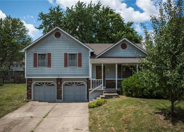 Property at 408 SE Bristol Dr, Lee's Summit, MO 64063, 3 beds, 1.5 baths