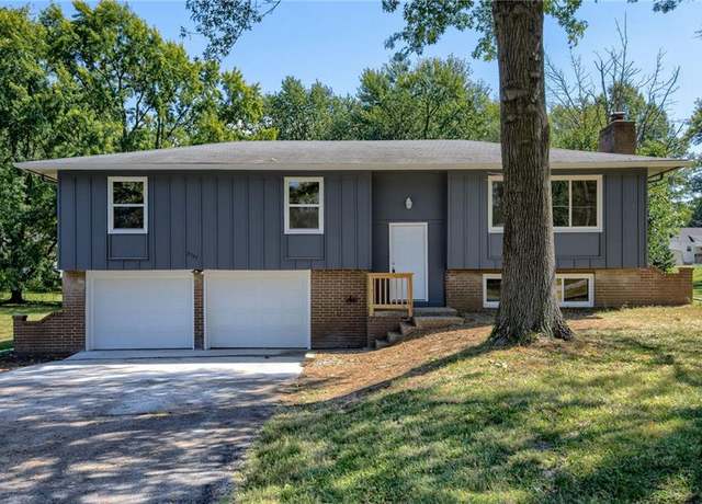 Property at 3327 N 55 St, Kansas City, KS 66104, 3 beds, 2.5 baths