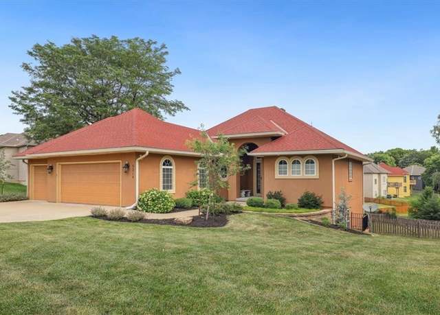 Property at 5214 NE 70th St, Kansas City, MO 64199, 3 beds, 2.5 baths