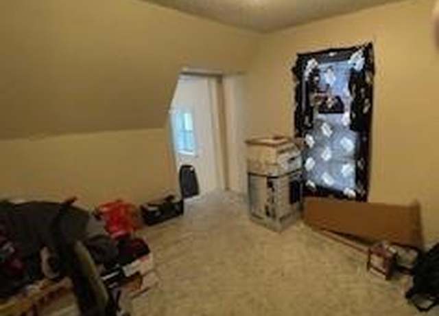 Property at 507 Brown Ave, Osawatomie, KS 66064, 4 beds