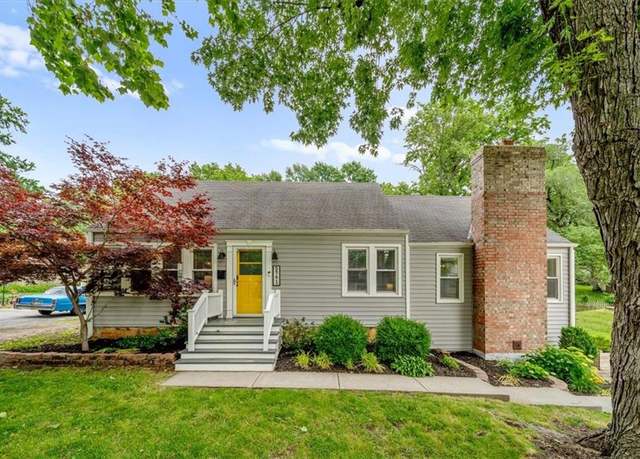 Property at 5741 Hadley St, Merriam, KS 66202, 4 beds, 2 baths