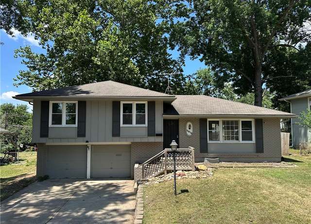 Property at 11816 Fremont Ave, Kansas City, MO 64134, 3 beds, 2 baths