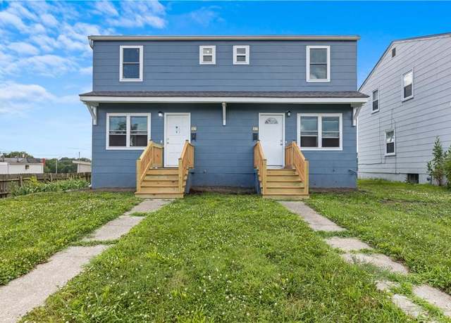 Property at 728-30 S Leonard St, Liberty, MO 64068, 4 beds, 2 baths