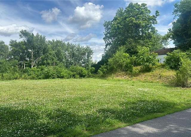Property at 5521 South 1st St, St Joseph, MO 64504