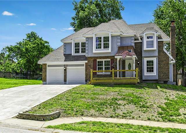 Property at 16253 W Briarwood Ct, Olathe, KS 66062, 4 beds, 4.5 baths