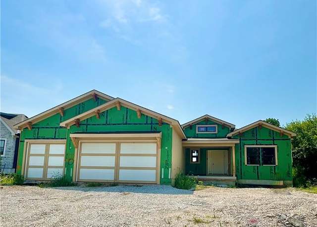 Property at 11209 W 173rd St, Overland Park, KS 66221, 4 beds, 3 baths