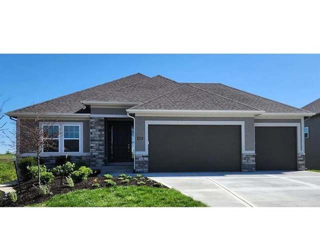 Property at 8216 NW 89th Ter, Kansas City, MO 64153, 4 beds, 3 baths