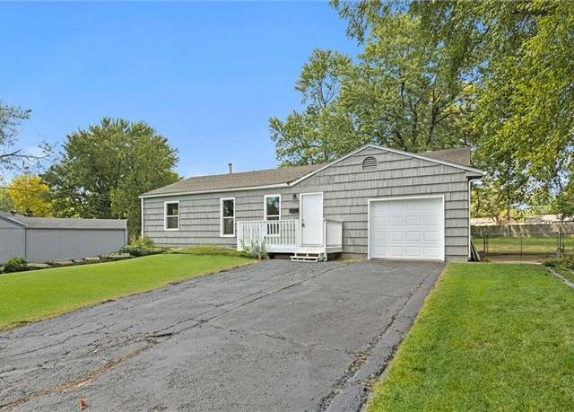 Property at 12202 E 47th Ter S, Independence, MO 64055, 3 beds, 2 baths