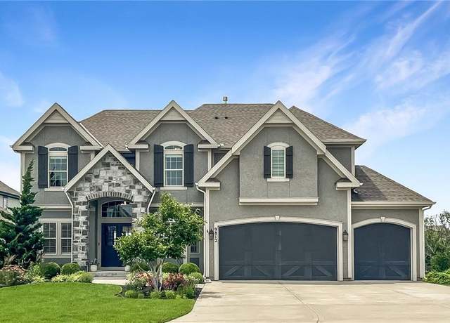 Property at 9812 Saddletop St, Lenexa, KS 66227, 4 beds, 4.5 baths