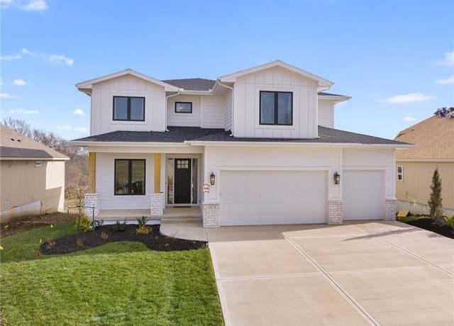 Property at 8925 Shady Bend Rd, Lenexa, KS 66227, 4 beds, 4.5 baths