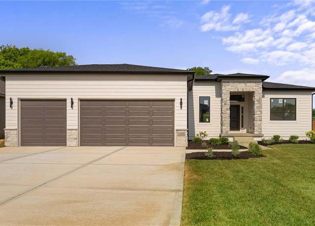Property at 14266 S Houston St, Olathe, KS 66061, 4 beds, 3 baths