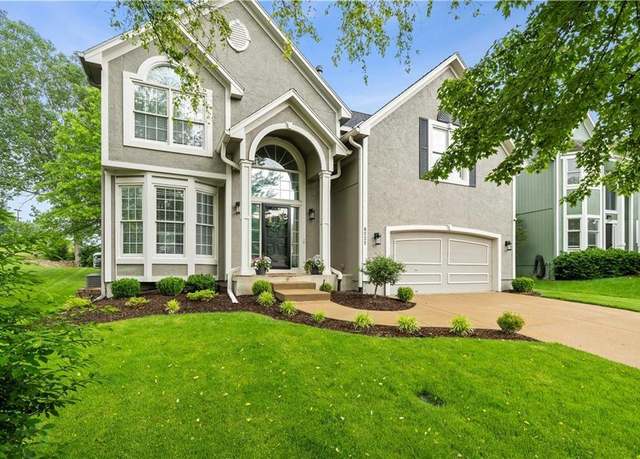 Property at 8525 Haven St, Lenexa, KS 66219, 4 beds, 2.5 baths