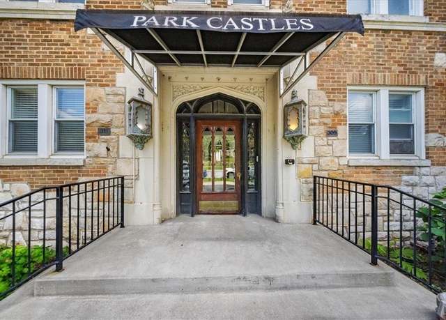 Property at 309 Emanuel Cleaver II Blvd #704, Kansas City, MO 64112, 3 beds, 2 baths