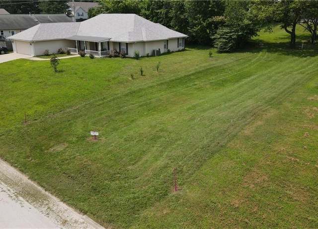 Property at 202 W 24th St, Higginsville, MO 64037