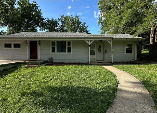 Property at 3333 Lafayette St, St Joseph, MO 64507, 2 beds, 1 bath