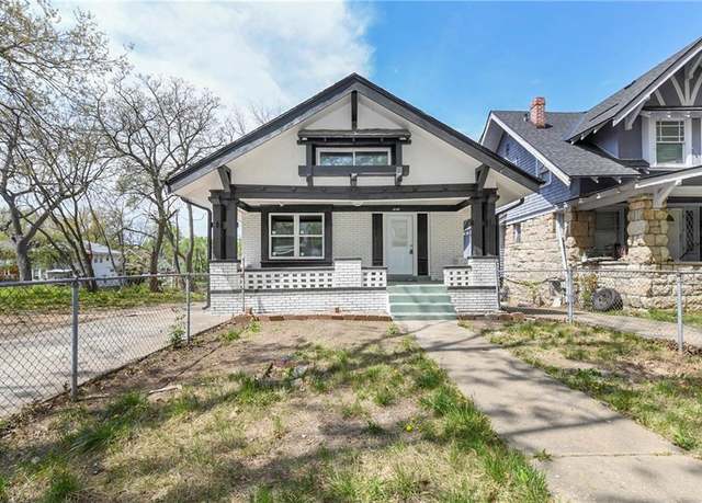 Property at 4142 S Benton Ave, Kansas City, MO 64130, 3 beds, 2 baths