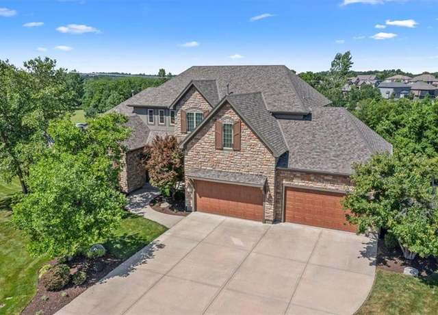Property at 16220 Grant St, Overland Park, KS 66085, 5 beds, 5.5 baths