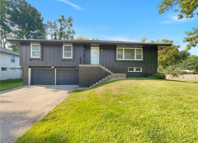 Property at 7701 E 118th Ter, Kansas City, MO 64134, 3 beds, 3 baths