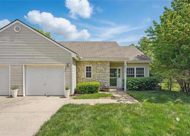 Property at 2111 N 83rd Pl, Kansas City, KS 66109, 2 beds, 1 bath
