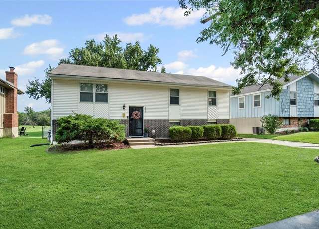 Property at 6007 E 140th St, Grandview, MO 64030, 3 beds, 1 bath