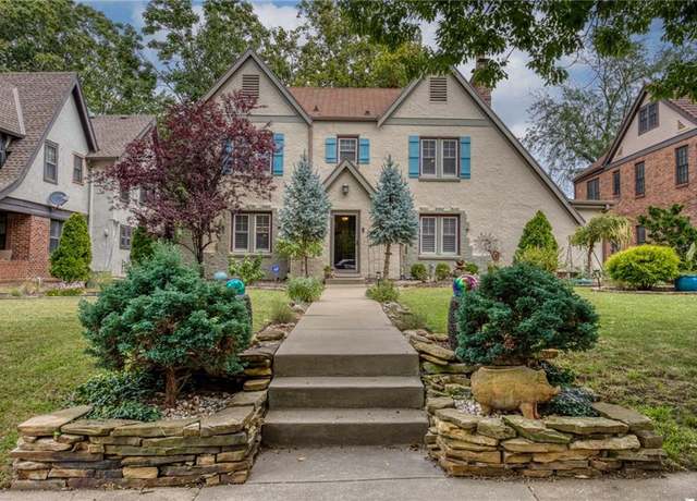 Property at 7105 Summit St, Kansas City, MO 64114, 3 beds, 3.5 baths