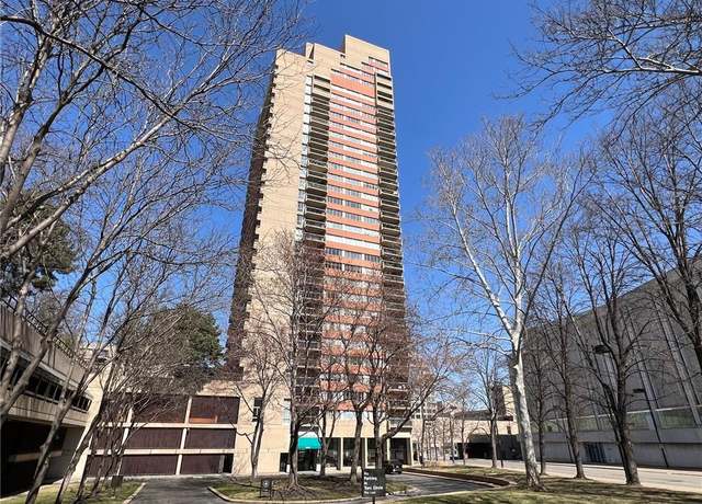 Property at 2510 Grand Blvd #3001, Kansas City, MO 64108, 2 beds, 2.5 baths