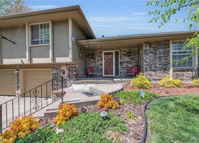 Property at 844 NW 69th Pl, Kansas City, MO 64118, 3 beds, 3 baths