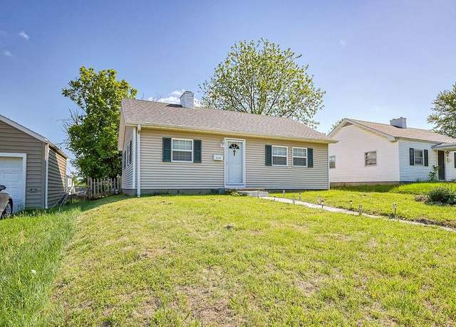 Property at 3140 Charles St, St Joseph, MO 64501, 2 beds, 1 bath