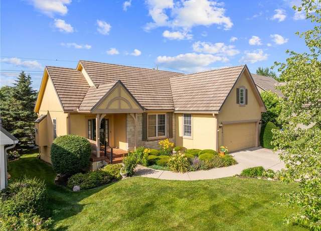 Property at 11518 W 143rd Ter, Olathe, KS 66062, 3 beds, 3 baths