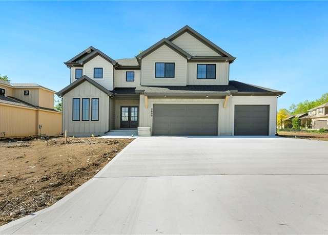 Property at 3900 SW Flintrock Dr, Lee's Summit, MO 64082, 5 beds, 4.5 baths