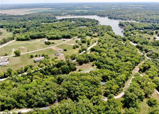 Property at 46 Hillside Dr, Mound City, KS 66056
