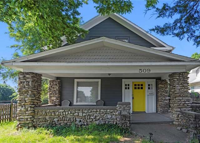 Property at 509 Pottawatomie St, Leavenworth, KS 66048, 4 beds, 1.5 baths