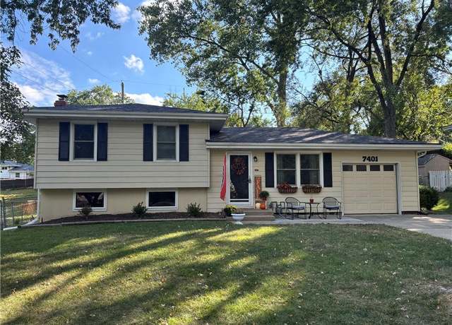 Property at 7401 NW 75th Ter, Kansas City, MO 64152, 3 beds, 2 baths