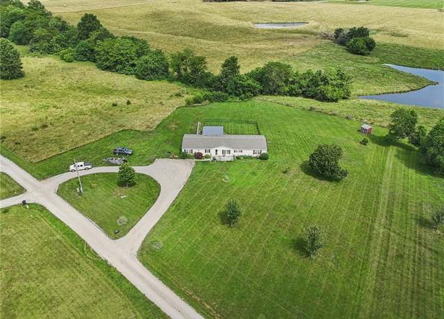 Property at 507 NW 165 Rd, Centerview, MO 64019, 3 beds, 3 baths