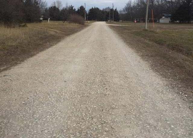 Property at 29 Candle Light Dr, Mound City, KS 66506