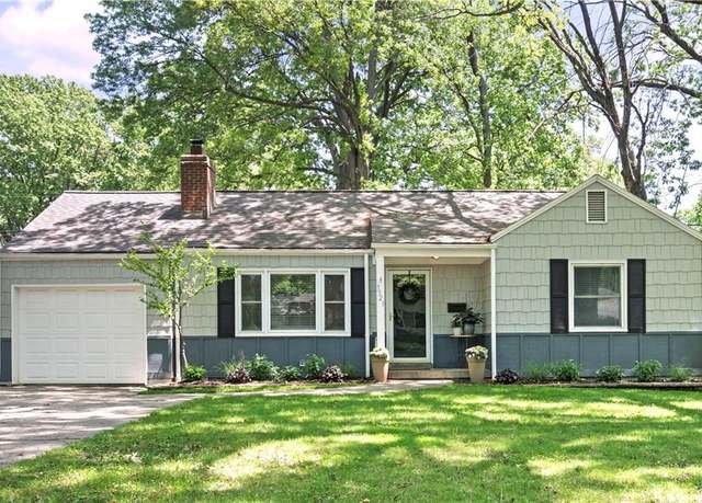 Property at 5521 Ash Dr, Roeland Park, KS 66205, 3 beds, 2 baths