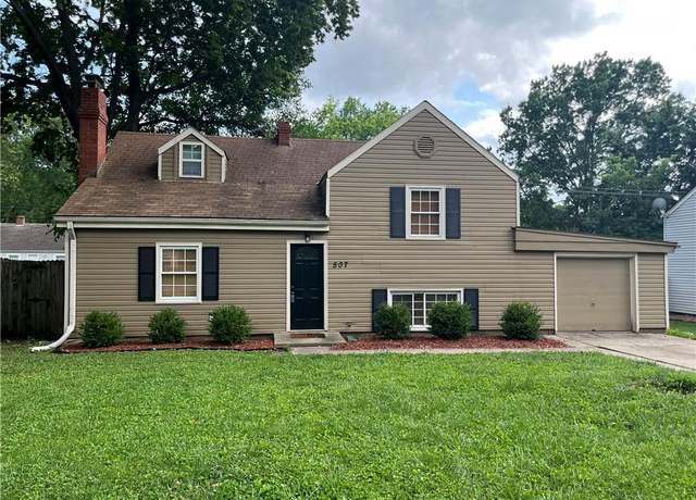 Property at 507 NE 44th St, Kansas City, MO 64116, 3 beds, 1.5 baths