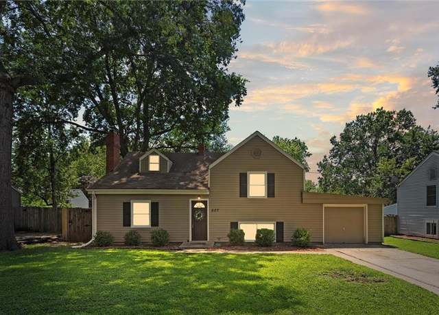 Property at 507 NE 44th St, Kansas City, MO 64116, 3 beds, 1.5 baths