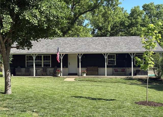 Property at 5734 Connell Dr, Merriam, KS 66203, 3 beds, 3 baths