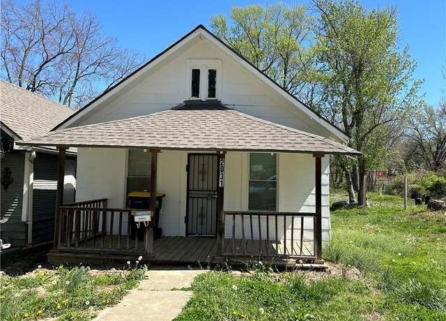 Property at 2031 Lister Ave, Kansas City, MO 64127, 2 beds, 1 bath