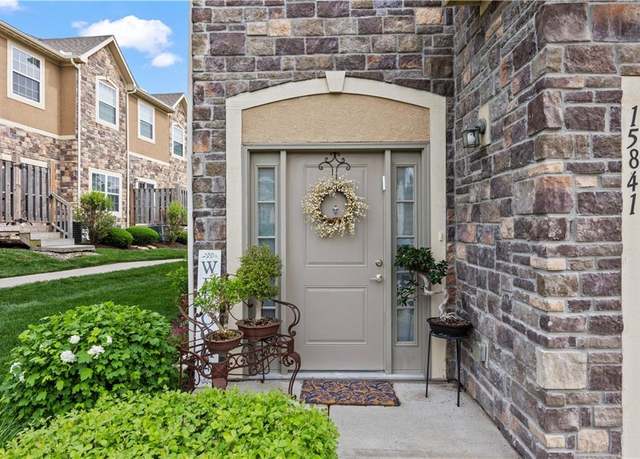Property at 15841 Shawnee Dr, Overland Park, KS 66223, 3 beds, 3.5 baths