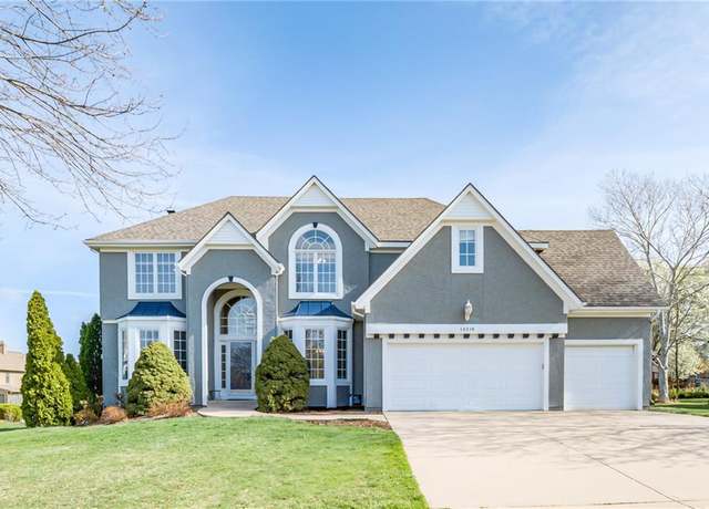 Property at 13310 W 129th St, Overland Park, KS 66213, 4 beds, 4.5 baths
