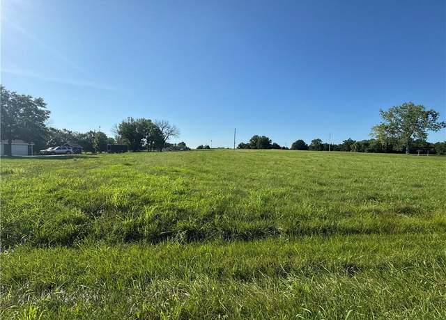 Property at 2219 Rowboat Dr, Gallatin, MO 64640
