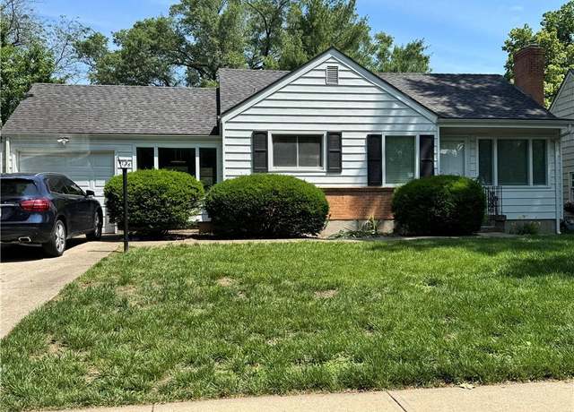 Property at 4126 W 53rd Ter, Roeland Park, KS 66205, 2 beds, 1 bath