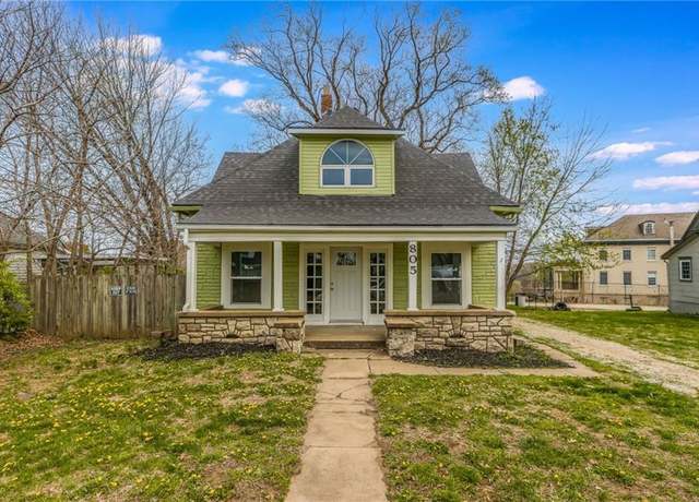 Property at 805 St Louis Ave, Excelsior Springs, MO 64024, 4 beds, 3 baths
